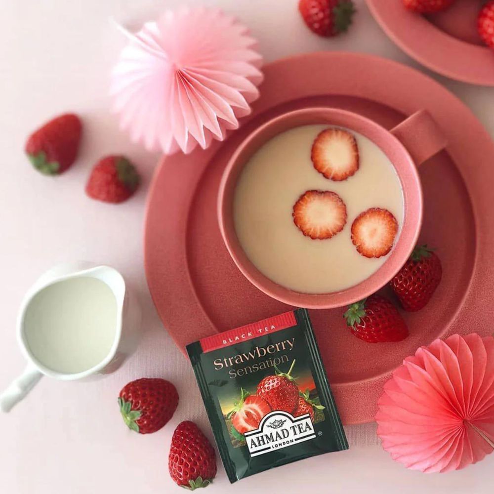 Ahmad Tea Strawberry Sensation Black Tea 20 foil tea bags